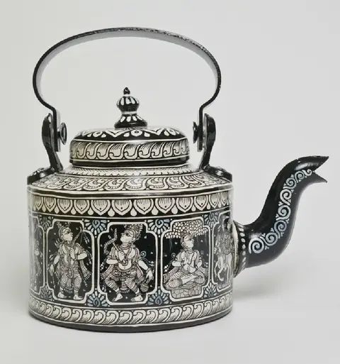 The Monochrome Divine Panels Kettle
